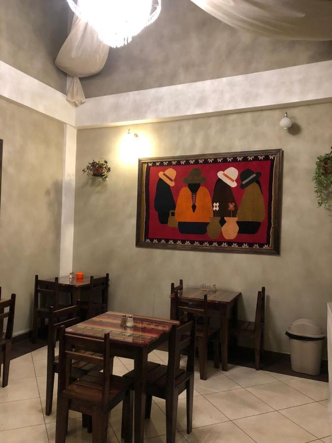 Hotel En El Centro Historico クエンカ エクステリア 写真