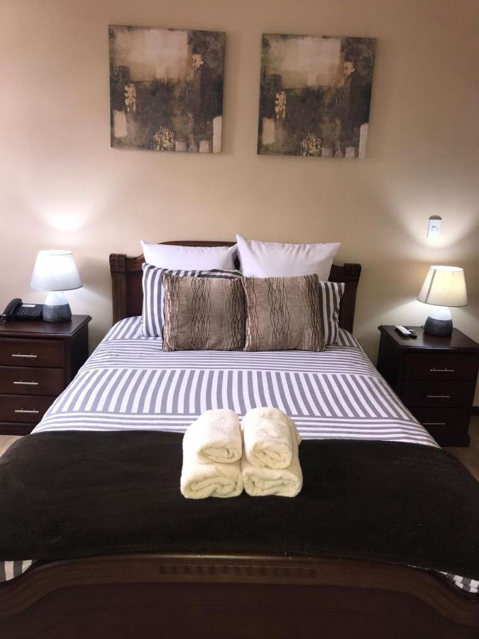 Hotel En El Centro Historico クエンカ エクステリア 写真
